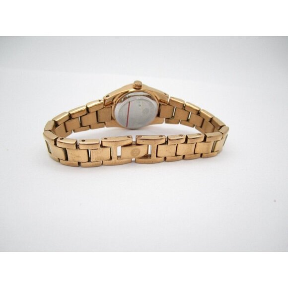 Women's Relic Quartz WR Analog 23mm Dial Causal Round Watch (E382) - Picture 9 of 10